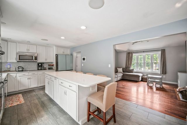 148 Rachel Dr, Taunton, MA 02780