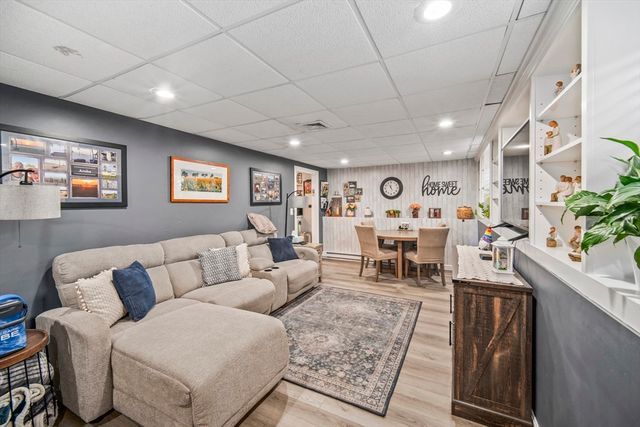 148 Rachel Dr, Taunton, MA 02780