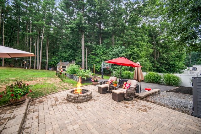 148 Rachel Dr, Taunton, MA 02780