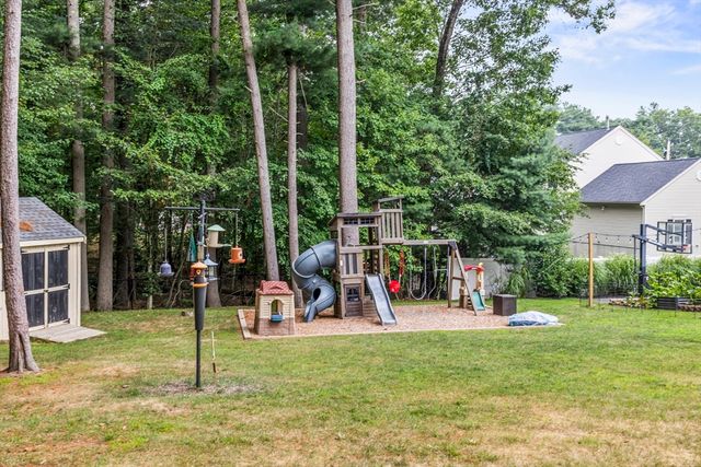 148 Rachel Dr, Taunton, MA 02780