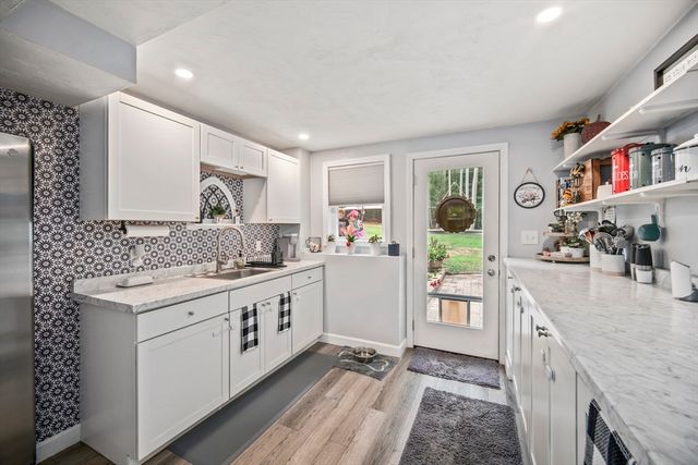 148 Rachel Dr, Taunton, MA 02780