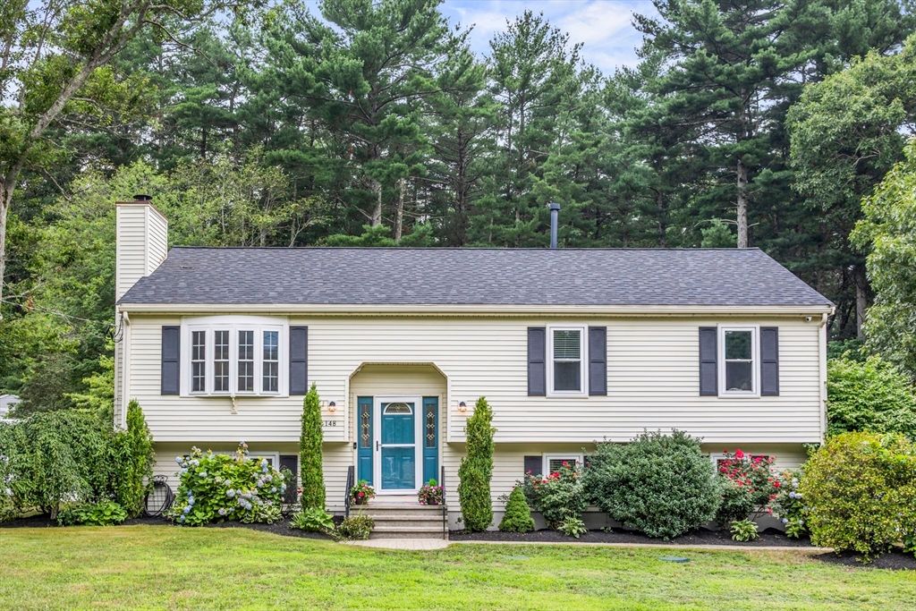 148 Rachel Dr, Taunton, MA 02780