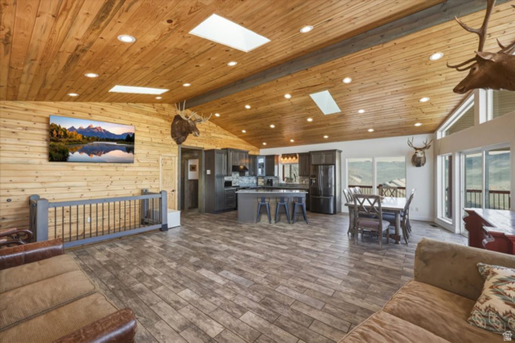 Image 4 of property listing at 4186 OAKVIEW DR, Coalville, UT 84017