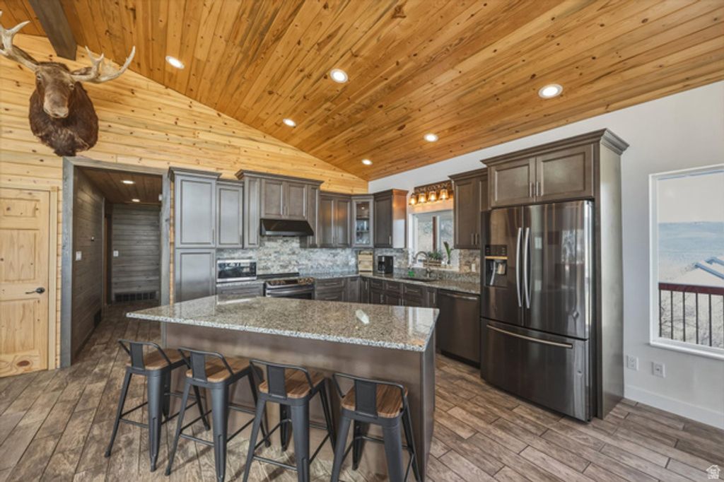 Image 10 of property listing at 4186 OAKVIEW DR, Coalville, UT 84017