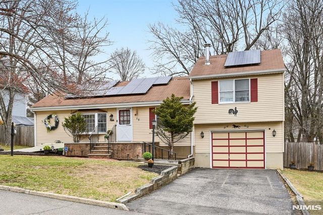 15 Colgate Road, Oakland, NJ 07436