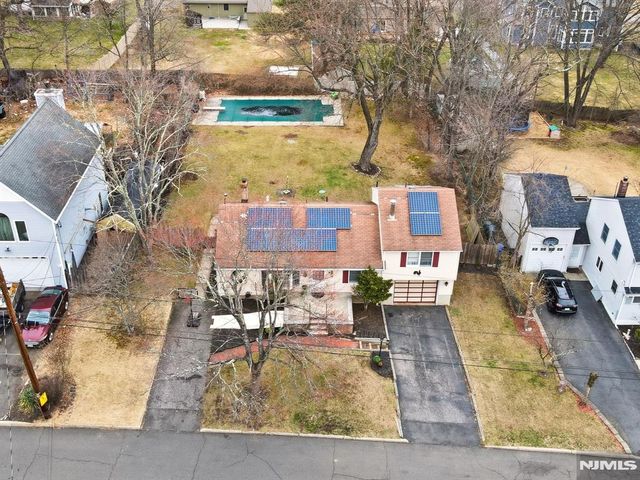 15 Colgate Road, Oakland, NJ 07436