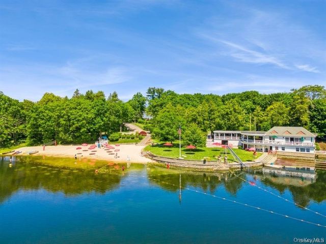 40 Windmill Road, Armonk, NY 10504