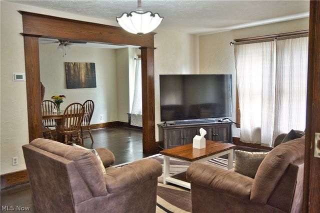 1030 W 9th Street, Lorain, OH 44052