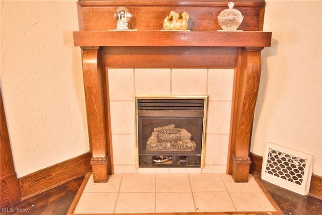 1030 W 9th Street, Lorain, OH 44052