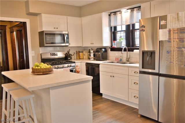 1030 W 9th Street, Lorain, OH 44052