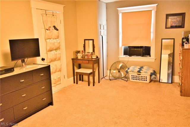 1030 W 9th Street, Lorain, OH 44052