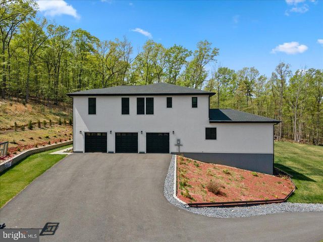 138 WOODED LN, Front Royal, VA 22630
