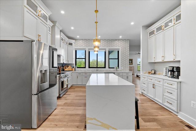 138 WOODED LN, Front Royal, VA 22630