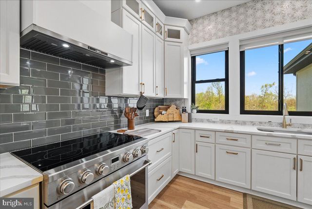 138 WOODED LN, Front Royal, VA 22630