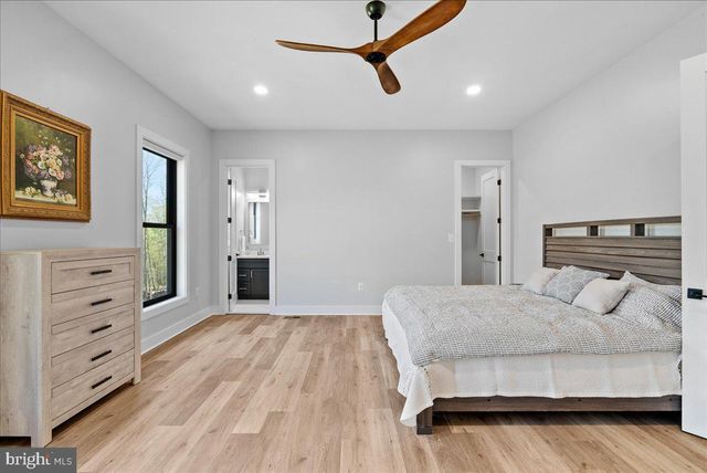 138 WOODED LN, Front Royal, VA 22630