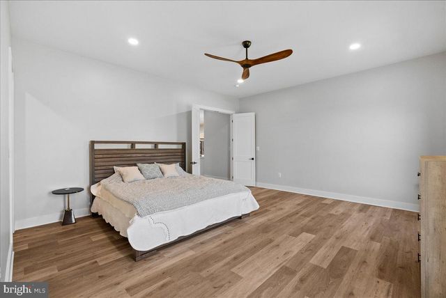 138 WOODED LN, Front Royal, VA 22630