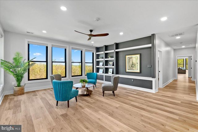 138 WOODED LN, Front Royal, VA 22630