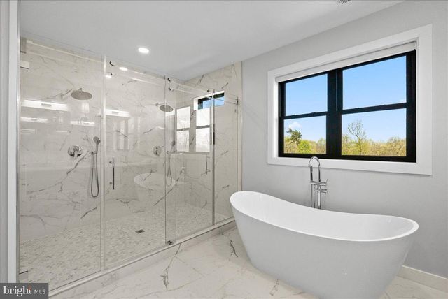 138 WOODED LN, Front Royal, VA 22630