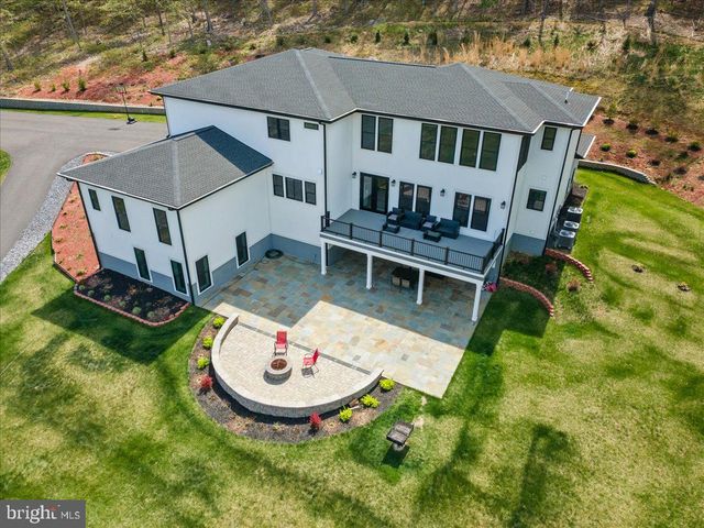 138 WOODED LN, Front Royal, VA 22630