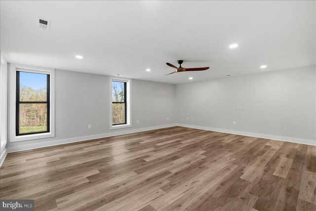 138 WOODED LN, Front Royal, VA 22630