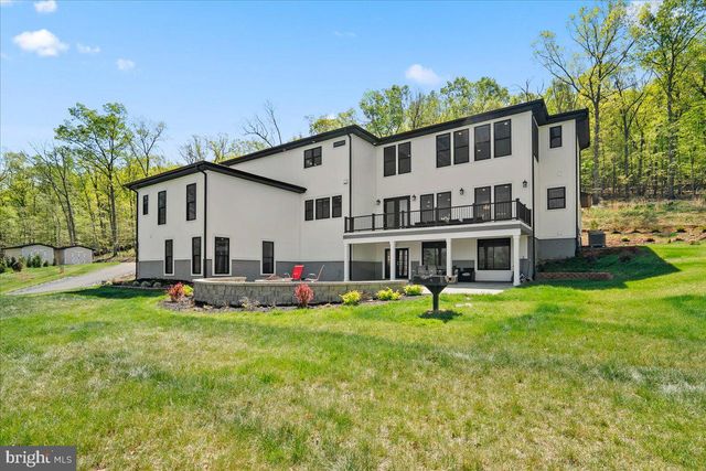 138 WOODED LN, Front Royal, VA 22630