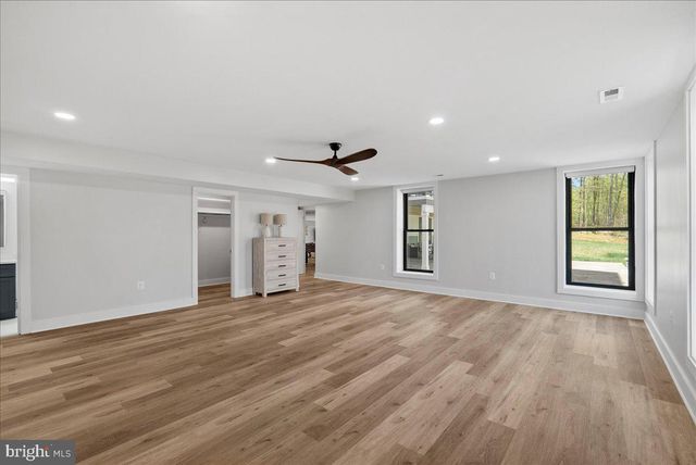138 WOODED LN, Front Royal, VA 22630