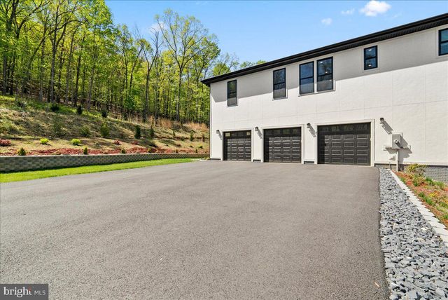 138 WOODED LN, Front Royal, VA 22630