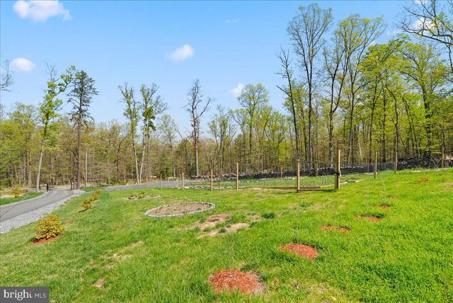 138 WOODED LN, Front Royal, VA 22630