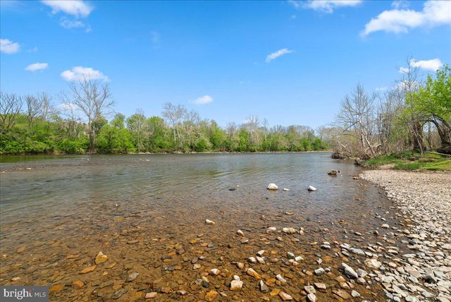138 WOODED LN, Front Royal, VA 22630