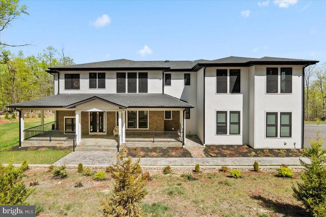 138 WOODED LN, Front Royal, VA 22630