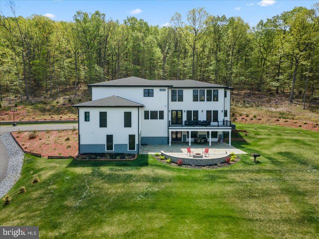 138 WOODED LN, Front Royal, VA 22630