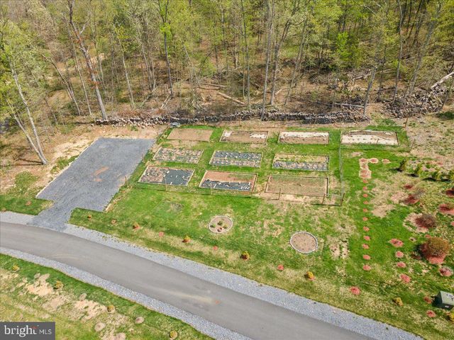 138 WOODED LN, Front Royal, VA 22630