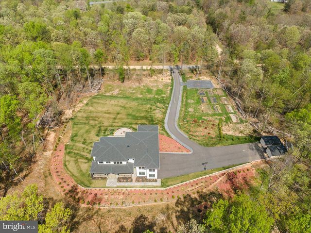 138 WOODED LN, Front Royal, VA 22630