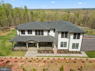 138 WOODED LN, Front Royal, VA 22630