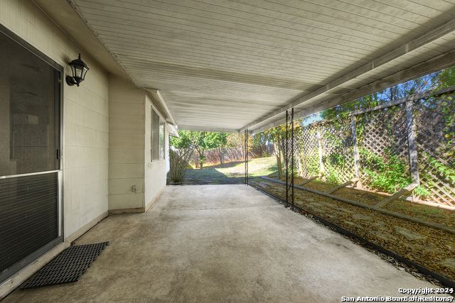 12810 WEEPING OAK TRL, Live Oak, TX 78233