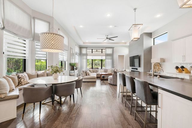 10282 SWEET BAY Manor, Parkland, FL 33076