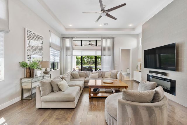 10282 SWEET BAY Manor, Parkland, FL 33076
