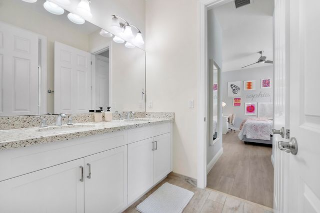 10282 SWEET BAY Manor, Parkland, FL 33076