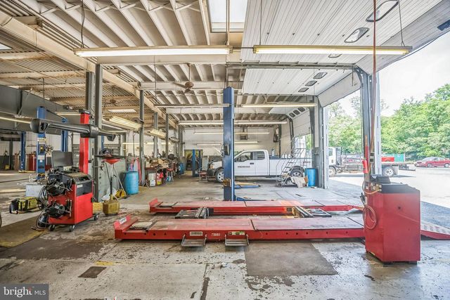 200 S BROADWAY, Pennsville, NJ 08070