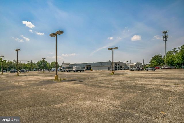 200 S BROADWAY, Pennsville, NJ 08070
