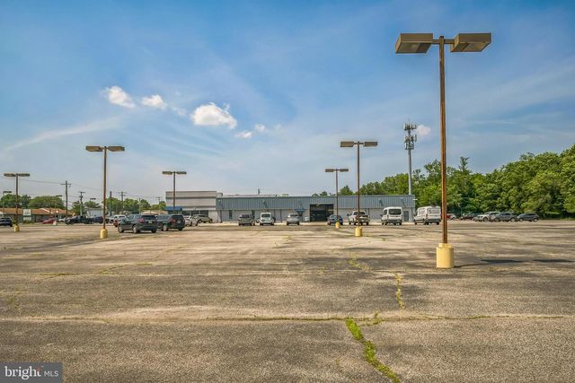 200 S BROADWAY, Pennsville, NJ 08070
