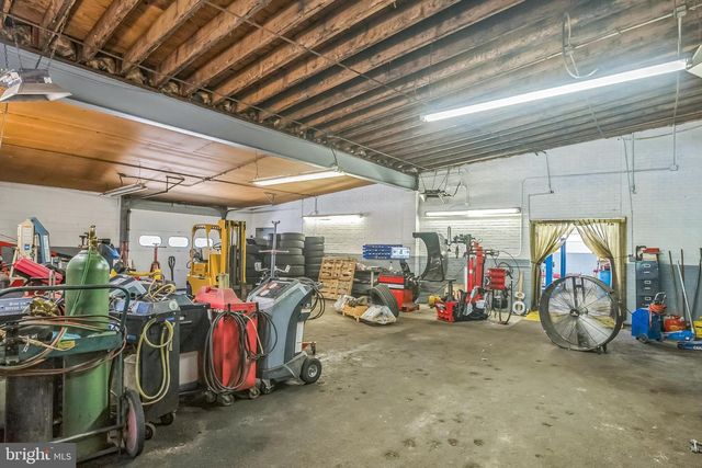 200 S BROADWAY, Pennsville, NJ 08070