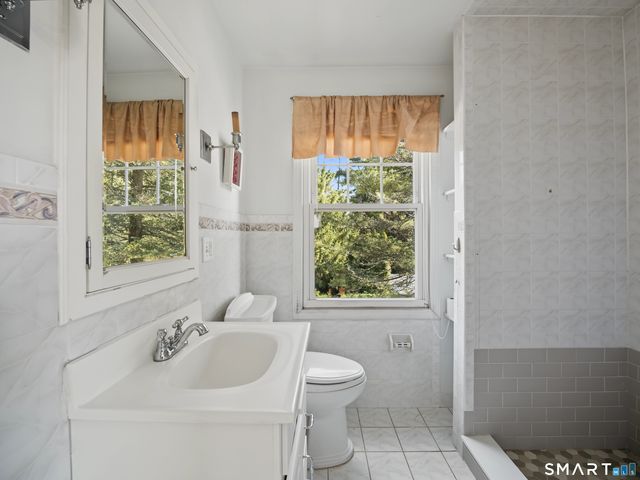 75 Westville Avenue, Danbury, CT 06810