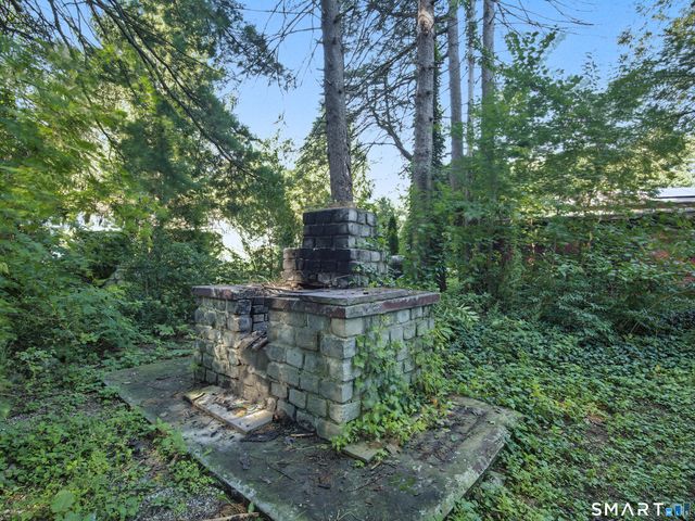 75 Westville Avenue, Danbury, CT 06810
