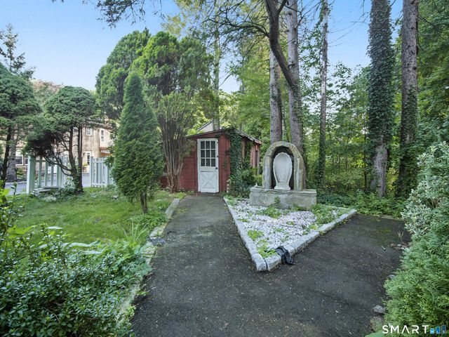 75 Westville Avenue, Danbury, CT 06810