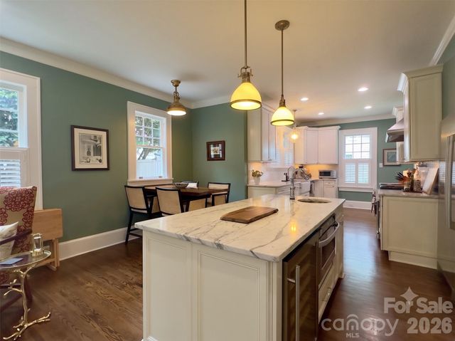 2021 Dilworth Road W, Charlotte, NC 28203