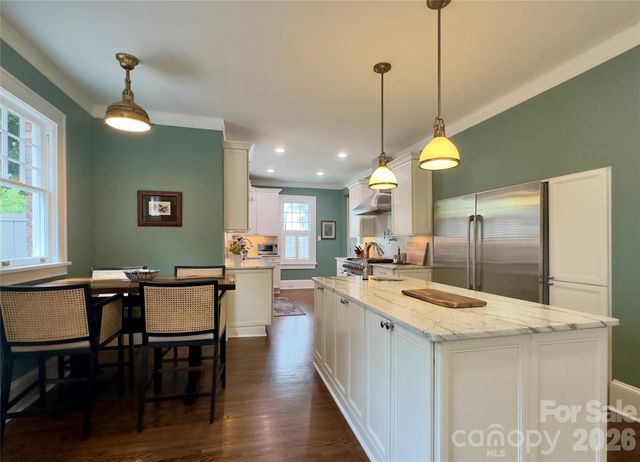2021 Dilworth Road W, Charlotte, NC 28203