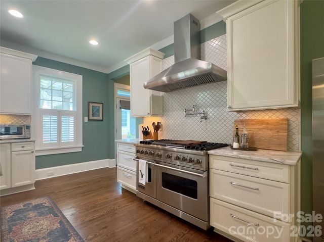 2021 Dilworth Road W, Charlotte, NC 28203
