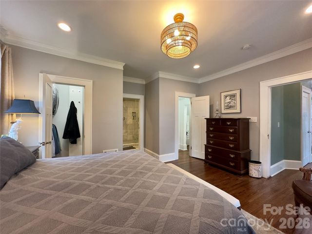 2021 Dilworth Road W, Charlotte, NC 28203