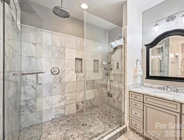 2021 Dilworth Road W, Charlotte, NC 28203